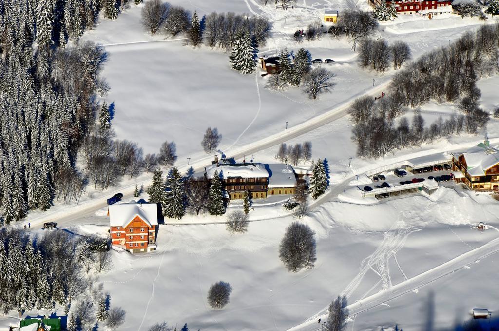 Alpsky Hotel Špindlerŭv Mlýn Exterior foto