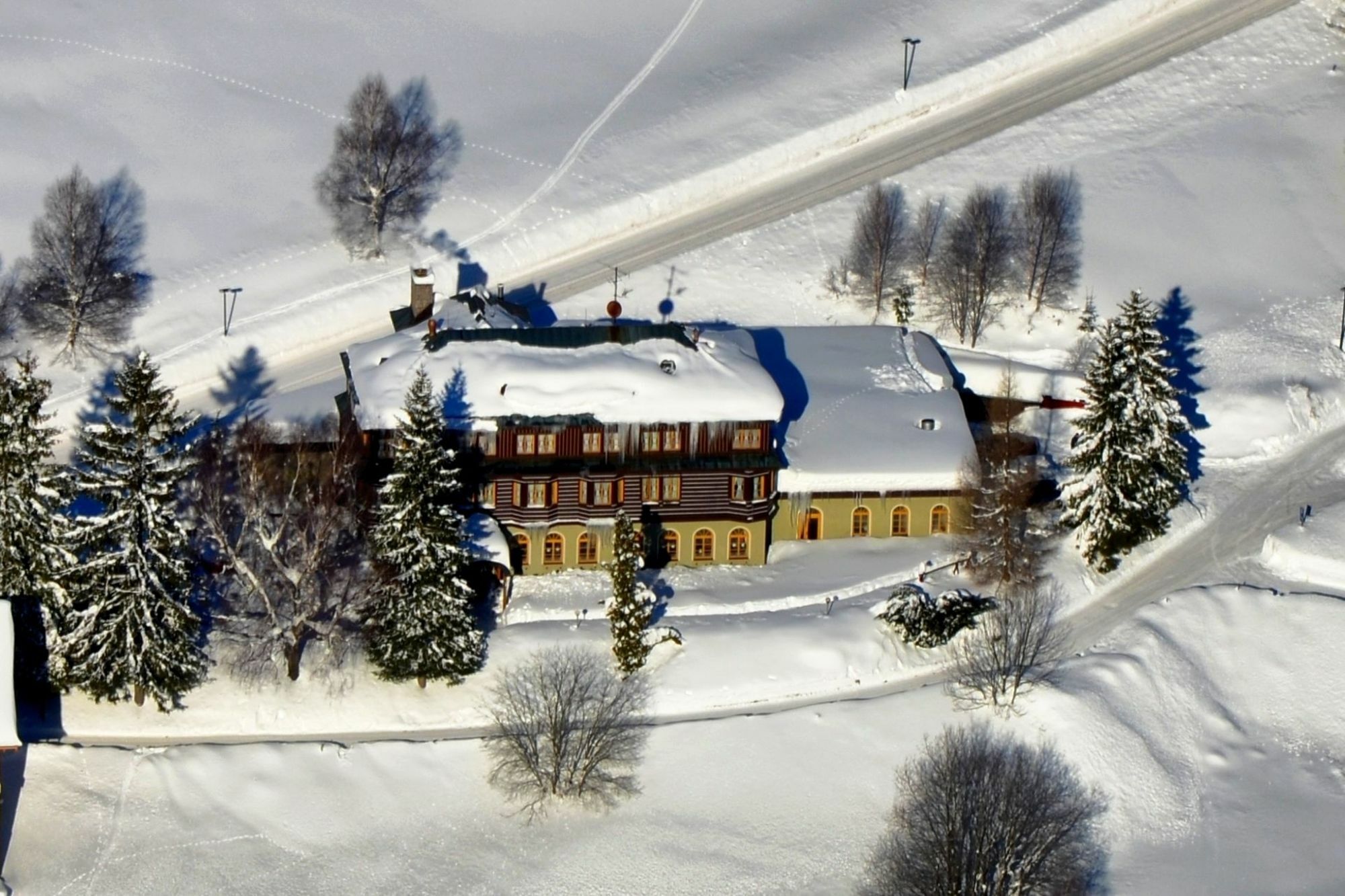 Alpsky Hotel Špindlerŭv Mlýn Exterior foto